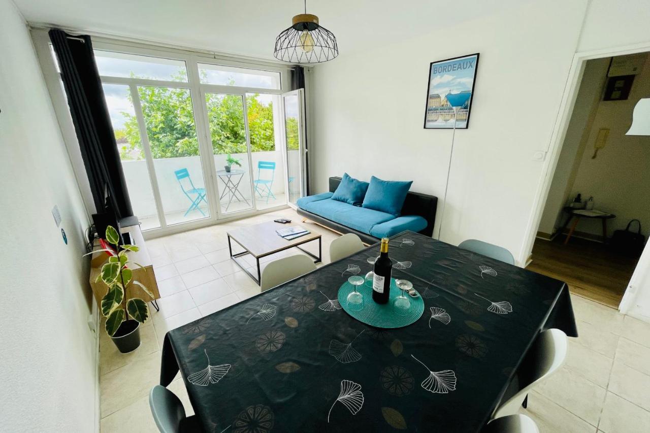 Luminous Apartment With Parking Near The City Center Cenon Kültér fotó