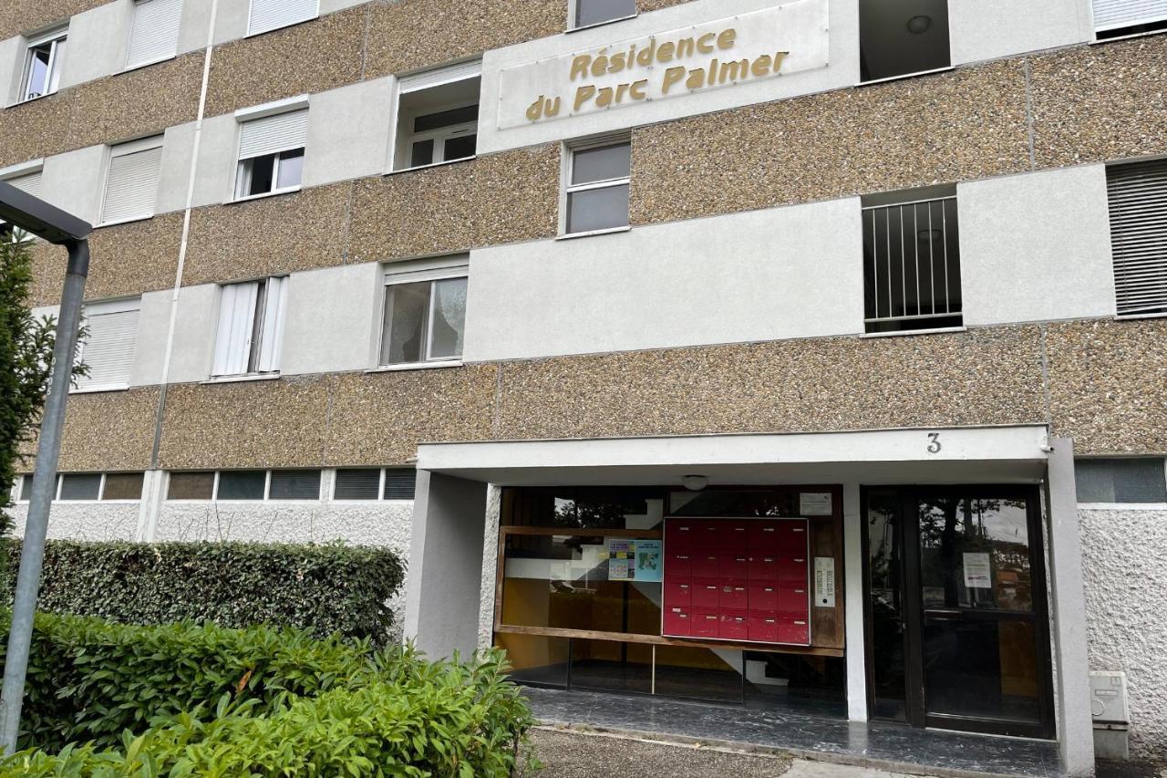 Luminous Apartment With Parking Near The City Center Cenon Kültér fotó